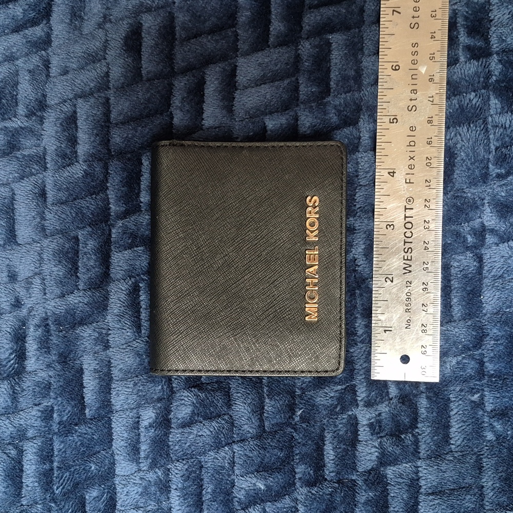 Michael Kors Small Black Wallet, EUC! - Picture 12 of 14